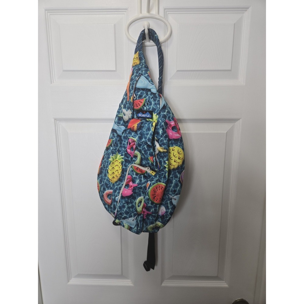 KAVU Pool Float Riot Rope Sling Lightweight Crossbody Bag Blue Pockets Fruit